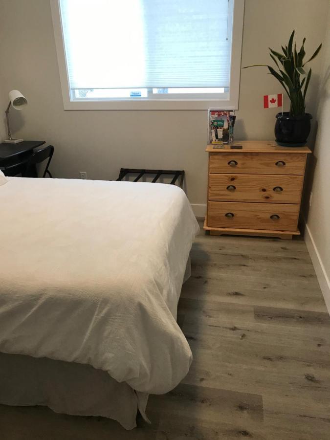 Your Home Away From Home Kelowna Dış mekan fotoğraf
